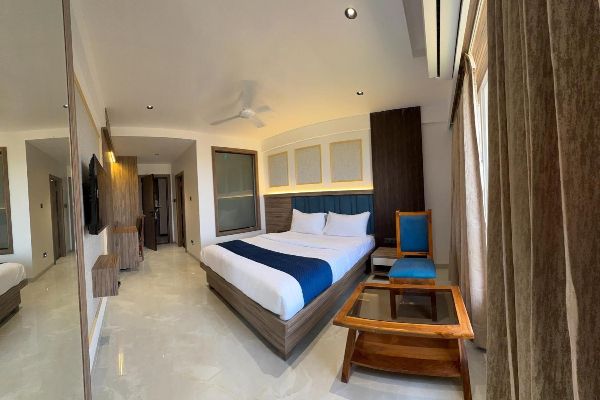 Hotel Kushala Grand, Dombivali Mangrul Buitenkant foto